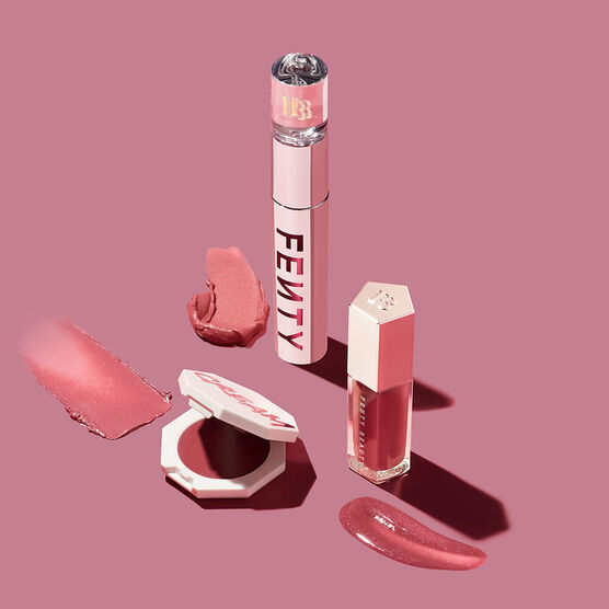 CHEEKS OUT BLUSH RIRI